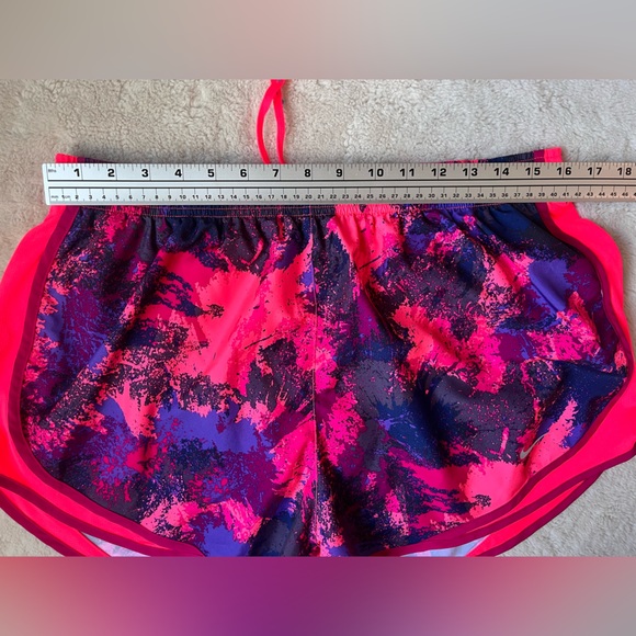 Nike Tempo Shorts Women Size XL - Picture 6 of 10